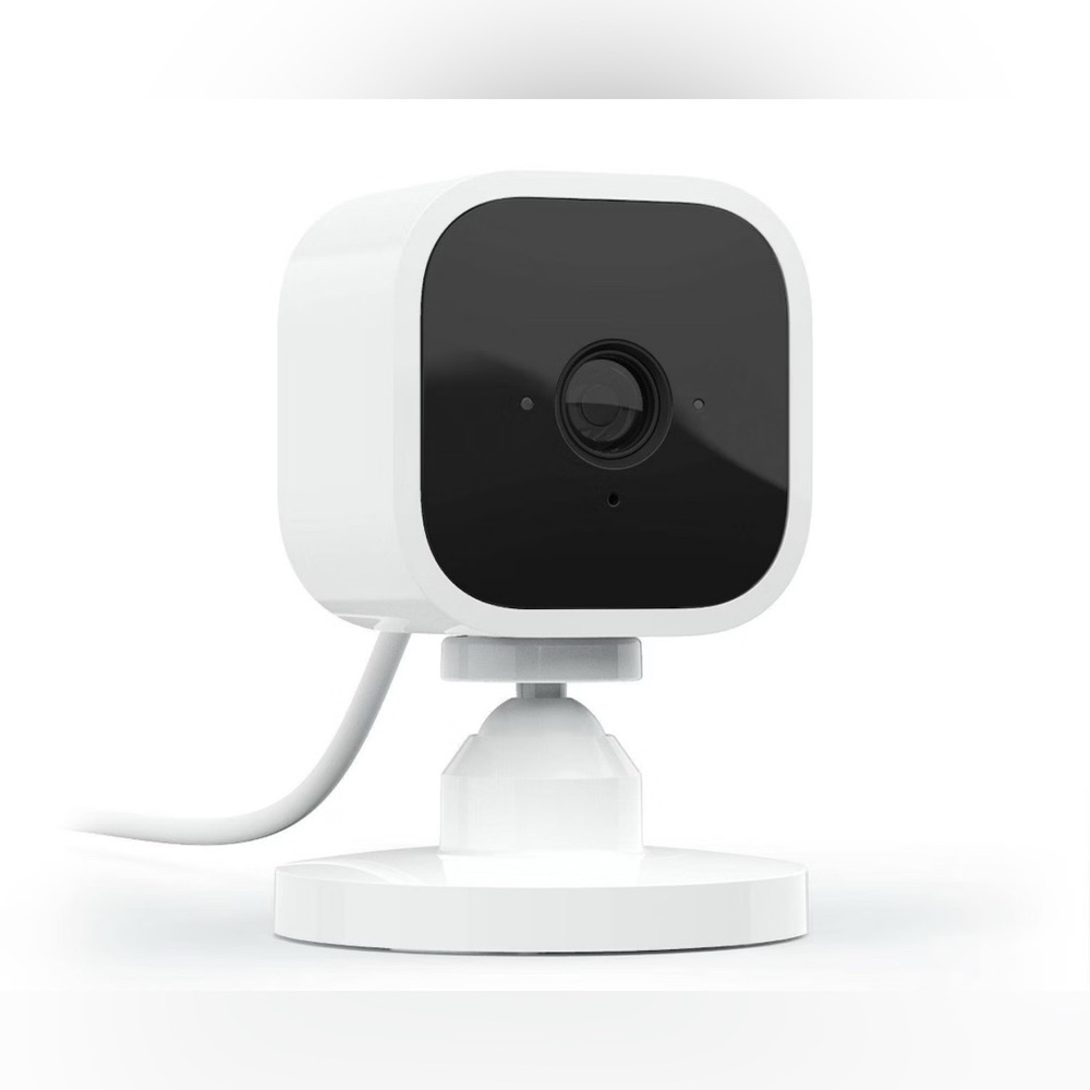 BLINK Mini Indoor Plug-In HD Smart Security Camera NWT